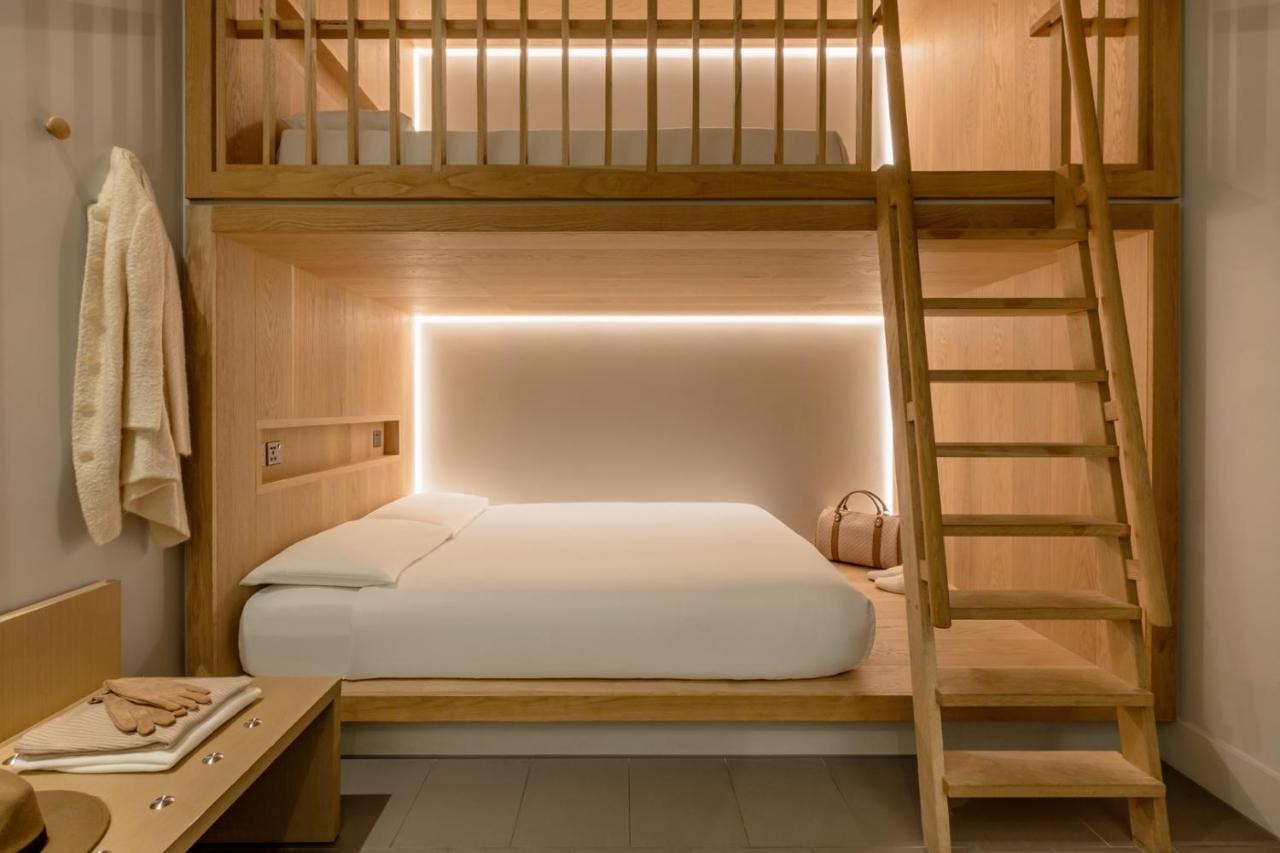 Zedwell Piccadilly Circus Hotel - Tap to explore photos