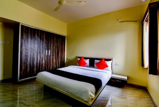 Hotel O Dwarka Lodge