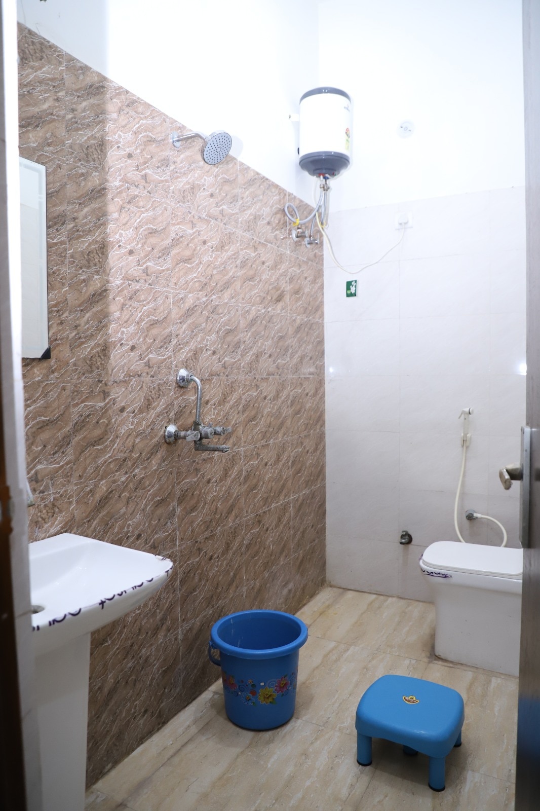Rang Vilas Residency - Tap to explore photos