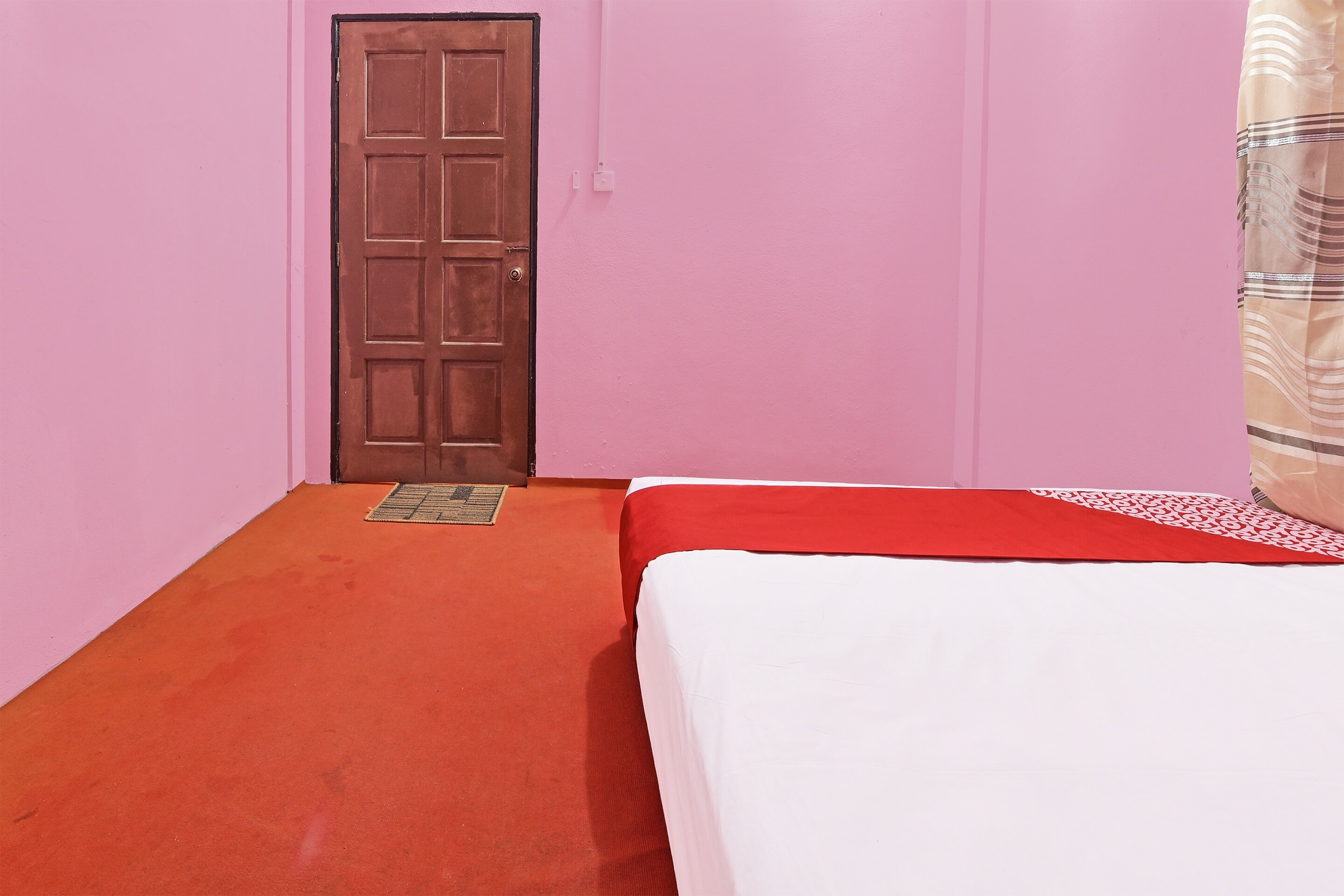 Capital O 90664 Rabi Hotel - Tap to explore photos