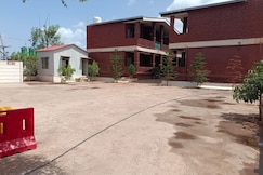 H R RESORTS, Shahuwadi