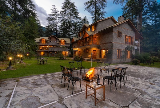 StayVista | Casa Bella Vista