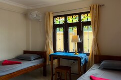 Chandrodya Guest House, Mayapur
