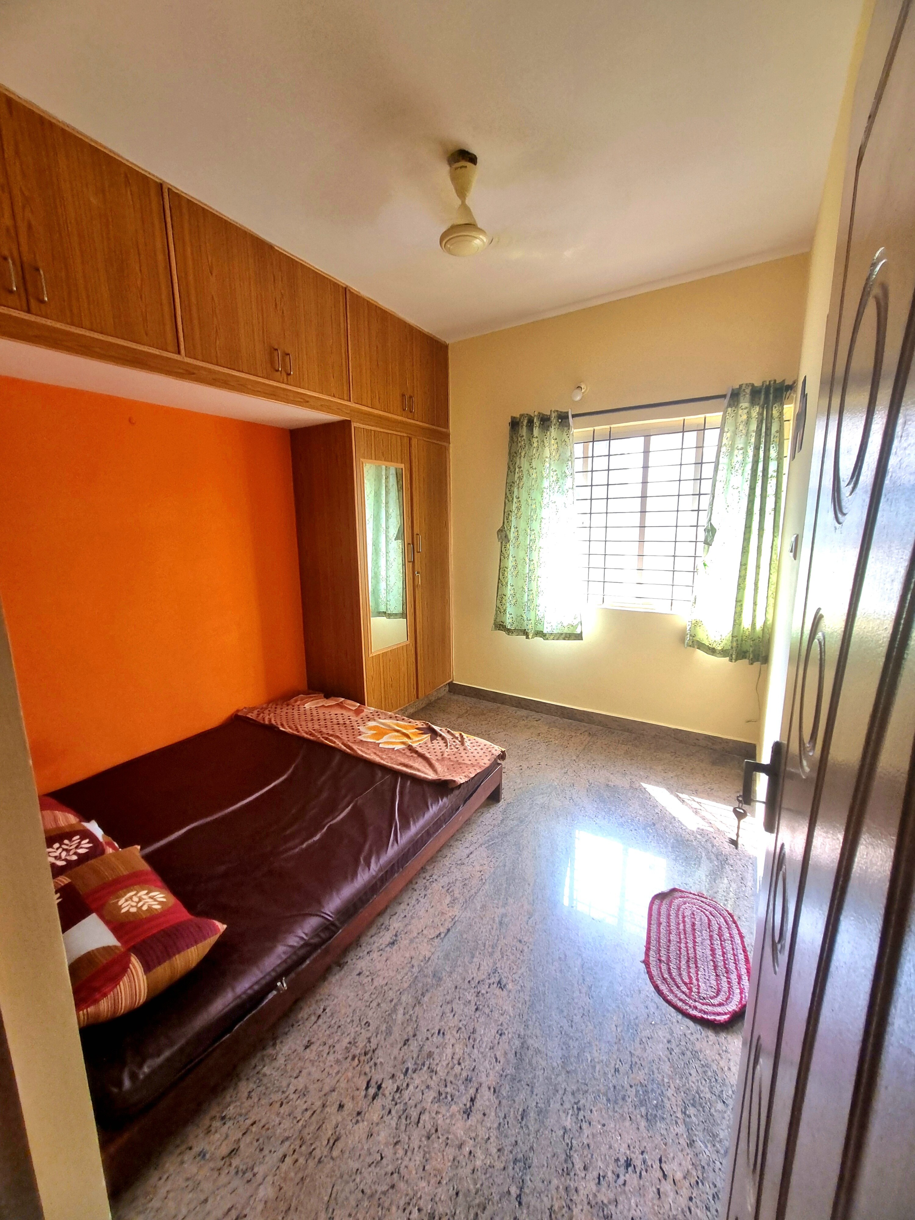 Cozy 1BHK w/ WiFi, Smart TV & Near Peaceful Lake - Tap to explore photos