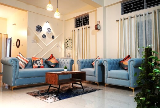 BeauMonde Boutique Suites - Azure Escape