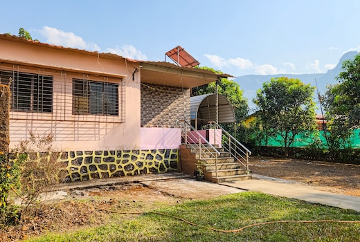 Ave Maria Farm house