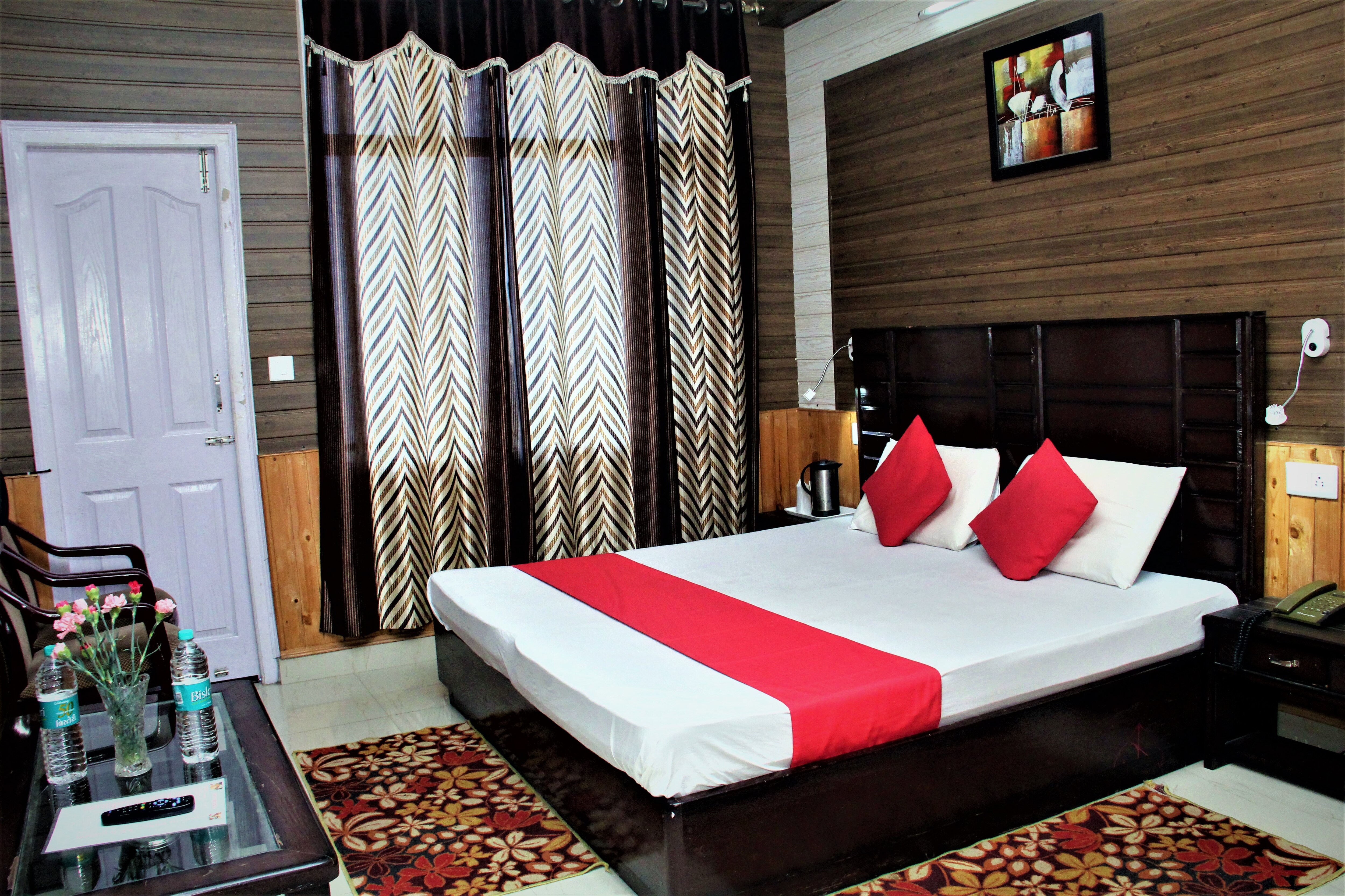 Panorama Homestay | Rooms & Wi-Fi - Tap to explore photos