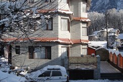 Hotel Dream Run by The White rookies, Manali