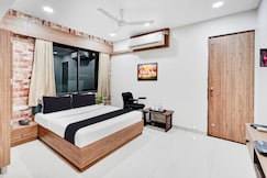 Super Collection O Kudasan Gandhinagar Formerly Hotel Royal Mansion, Gandhinagar