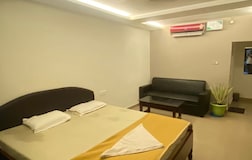 Deluxe Non AC