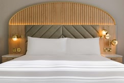 DoubleTree by Hilton Bristol North, Bristol