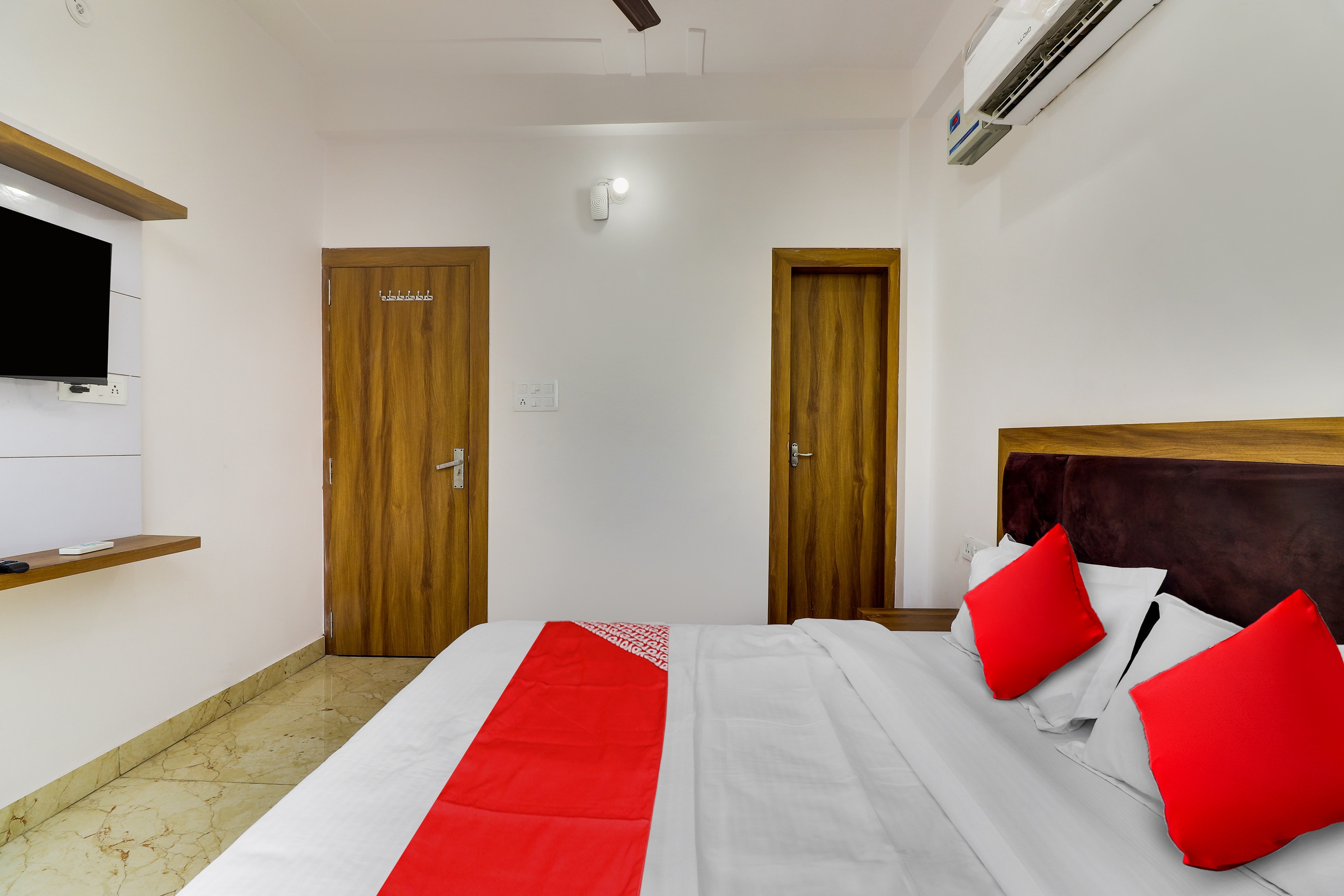 Hotel O ANNU RESIDENCY - Tap to explore photos