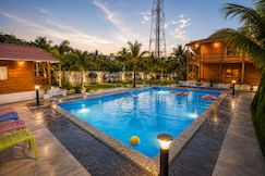 The Candlewood Resort, Alibaug