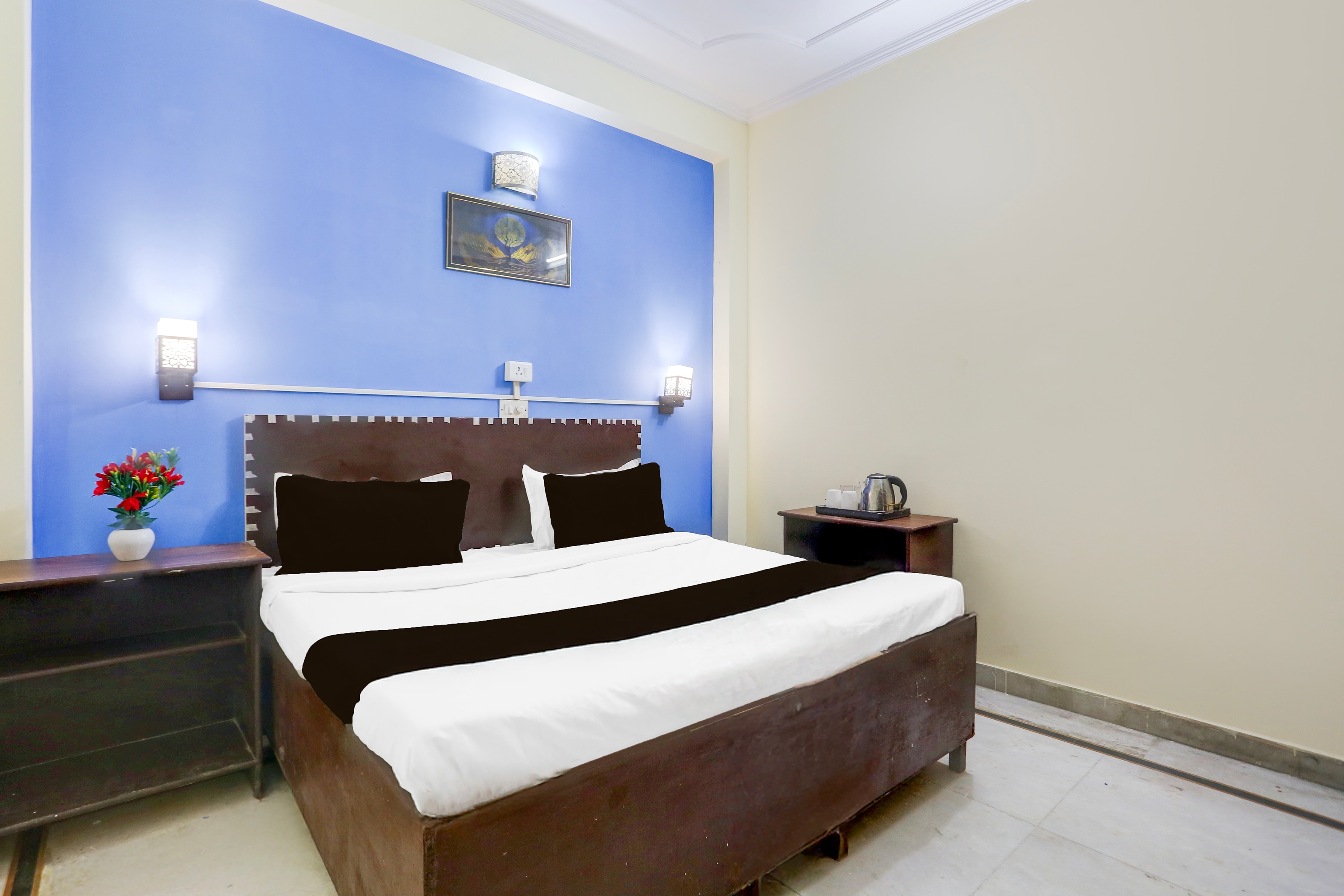 Hotel O Green Park Residency 2 - Tap to explore photos