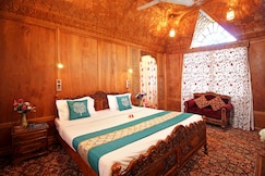 New Lucky Star Group of Houseboats, Srinagar