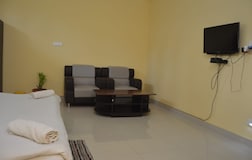 Deluxe Double Room (AC)