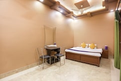 SPOT ON Hotel Sarojani Villa, Prayagraj
