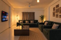 Modern 2BHK AC Rooms Prime Location, Indore