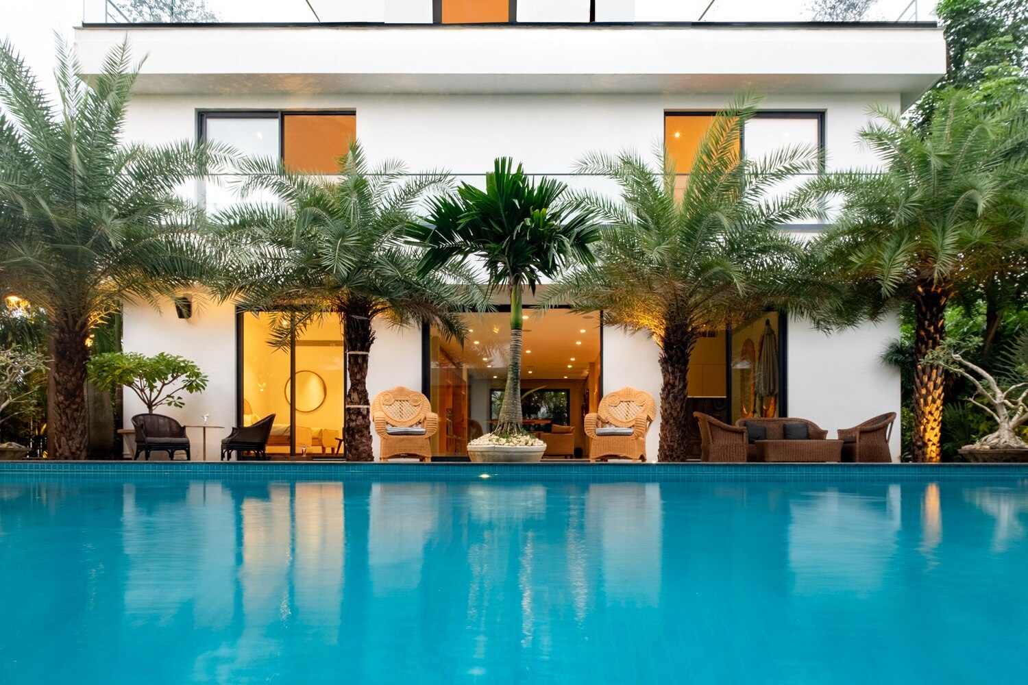 Solitaire stays 4BHK Luxurious Villa with Pool - Tap to explore photos