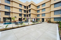 Hotel Prince Garden Daman, Khanvel
