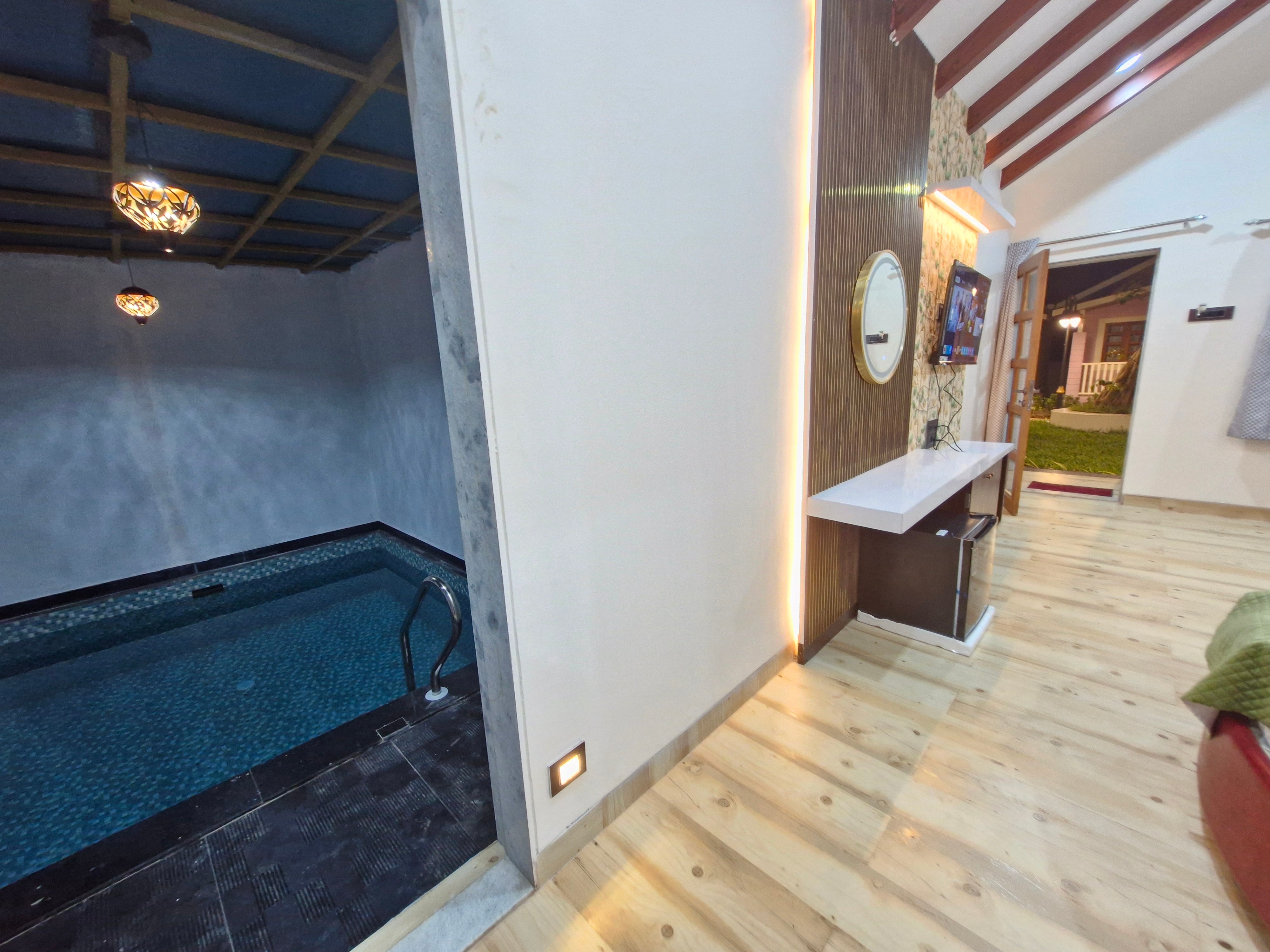 Suite with Private Pool 1