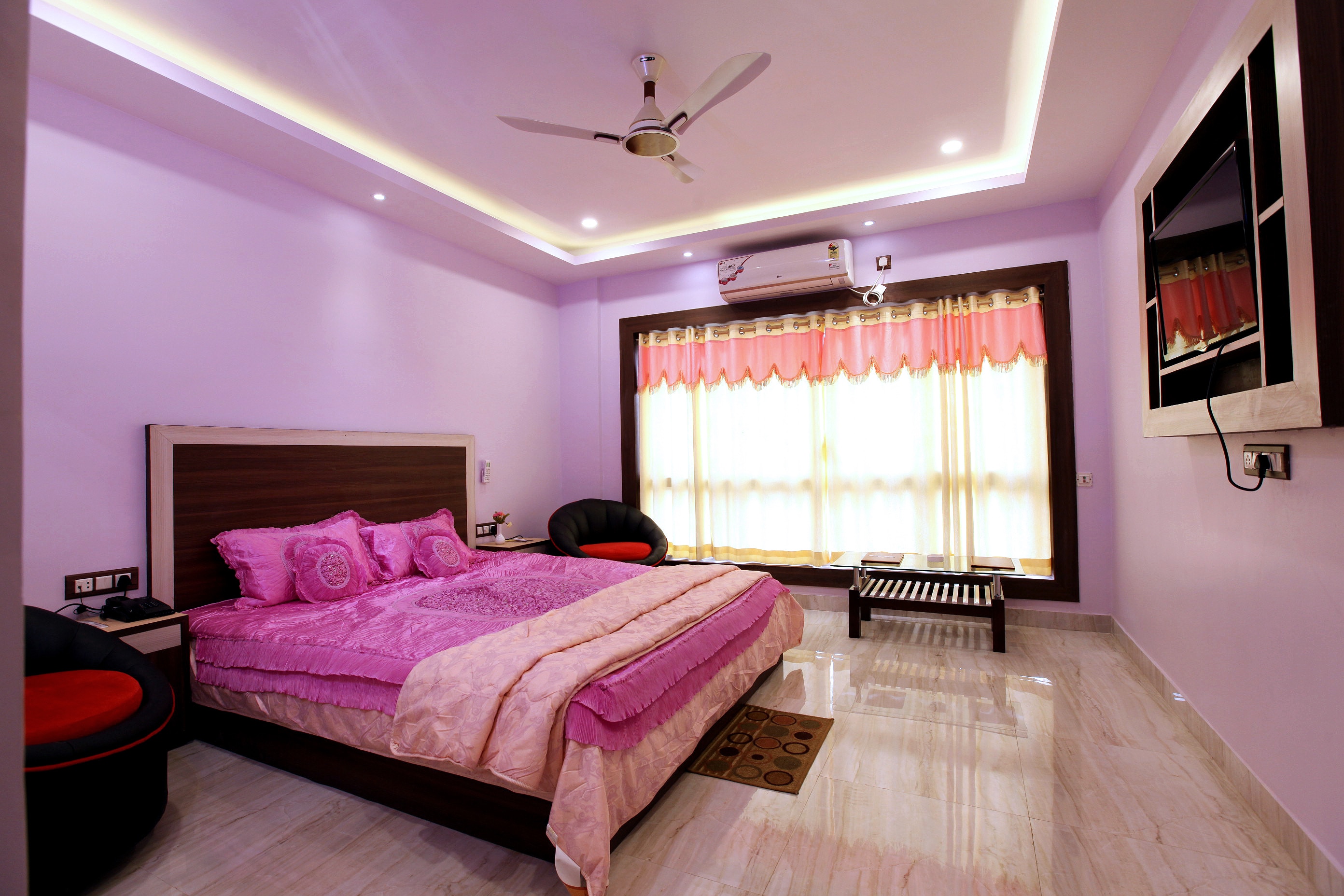 Hotel Girish and Resorts - Tap to explore photos
