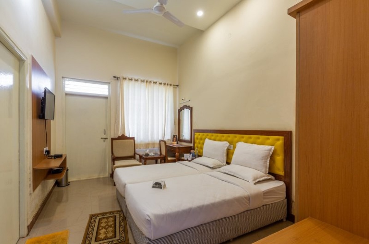KSTDC Hotel Mayura Biligiri - Tap to explore photos