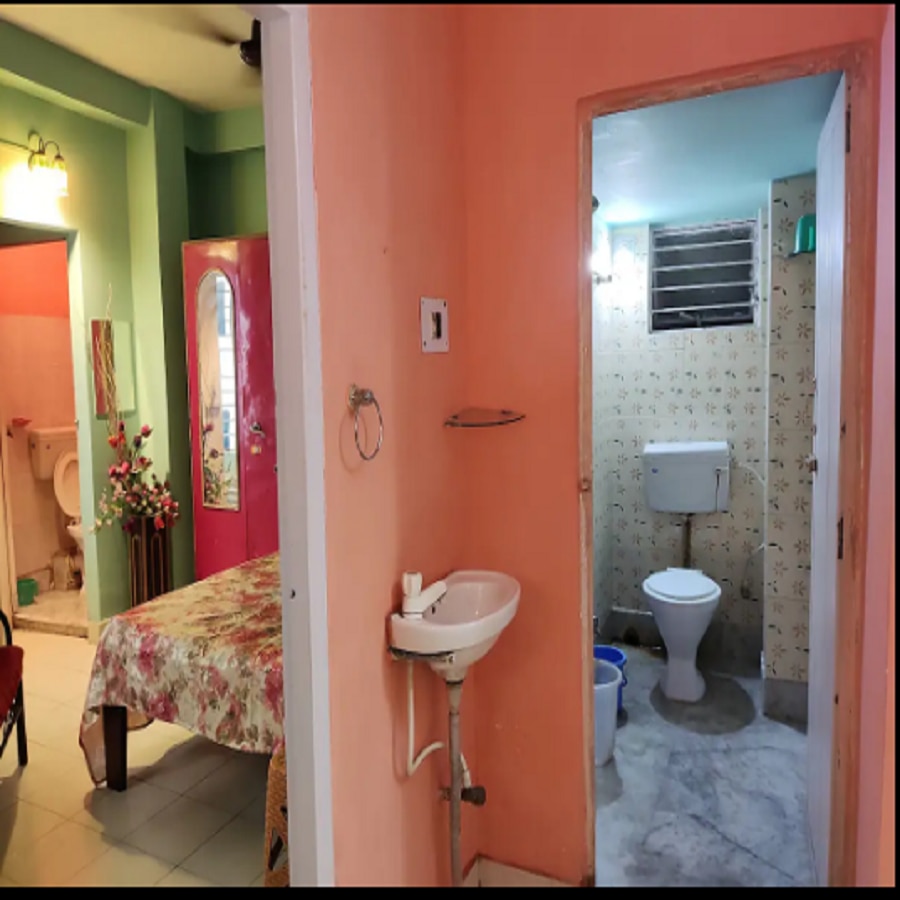 Full apartment Home stay at golf green near Lords - Tap to explore photos
