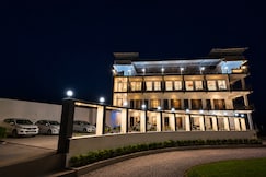 Sitara Premium Kempty Fall Resort, Vikasnagar
