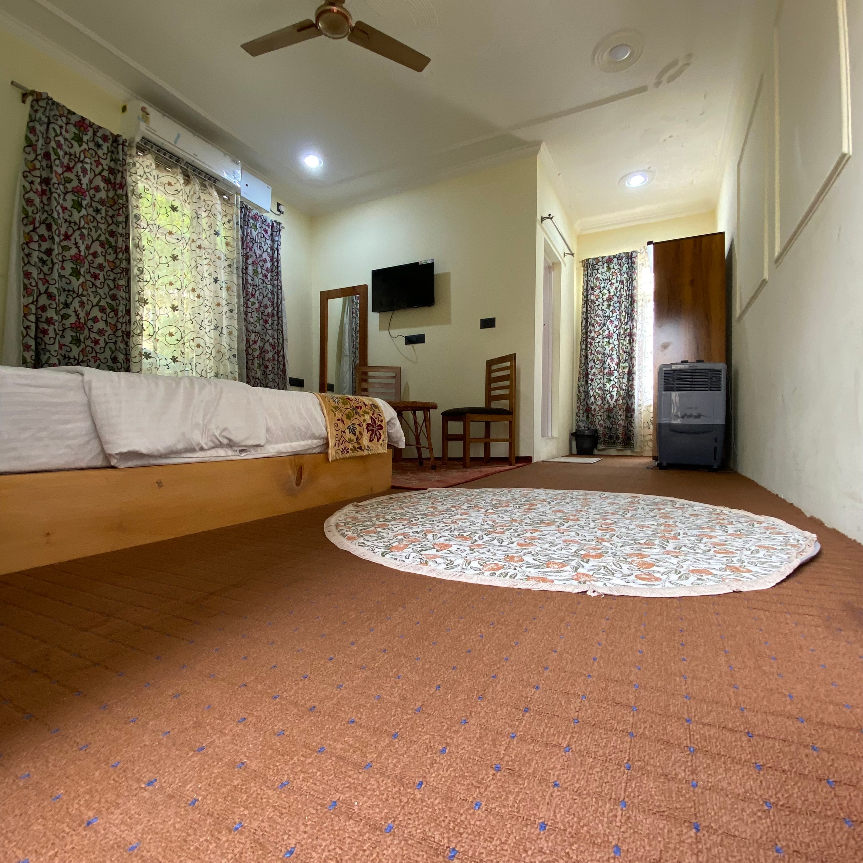 Anjeer Villa Resort - Tap to explore photos