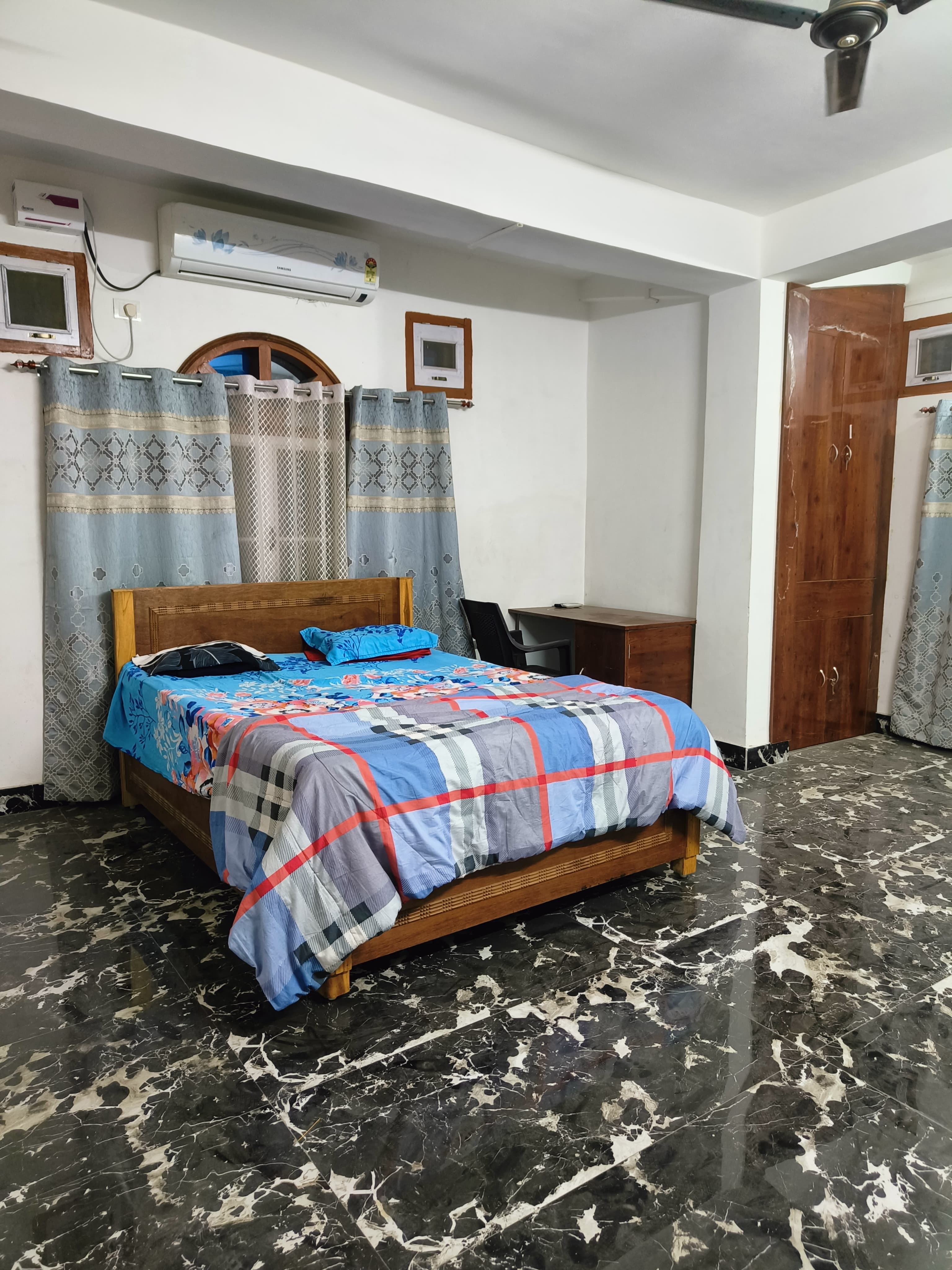 Horison home stay - Tap to explore photos