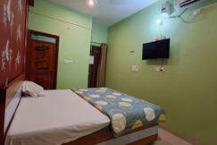 S.N Inn, Ayodhya