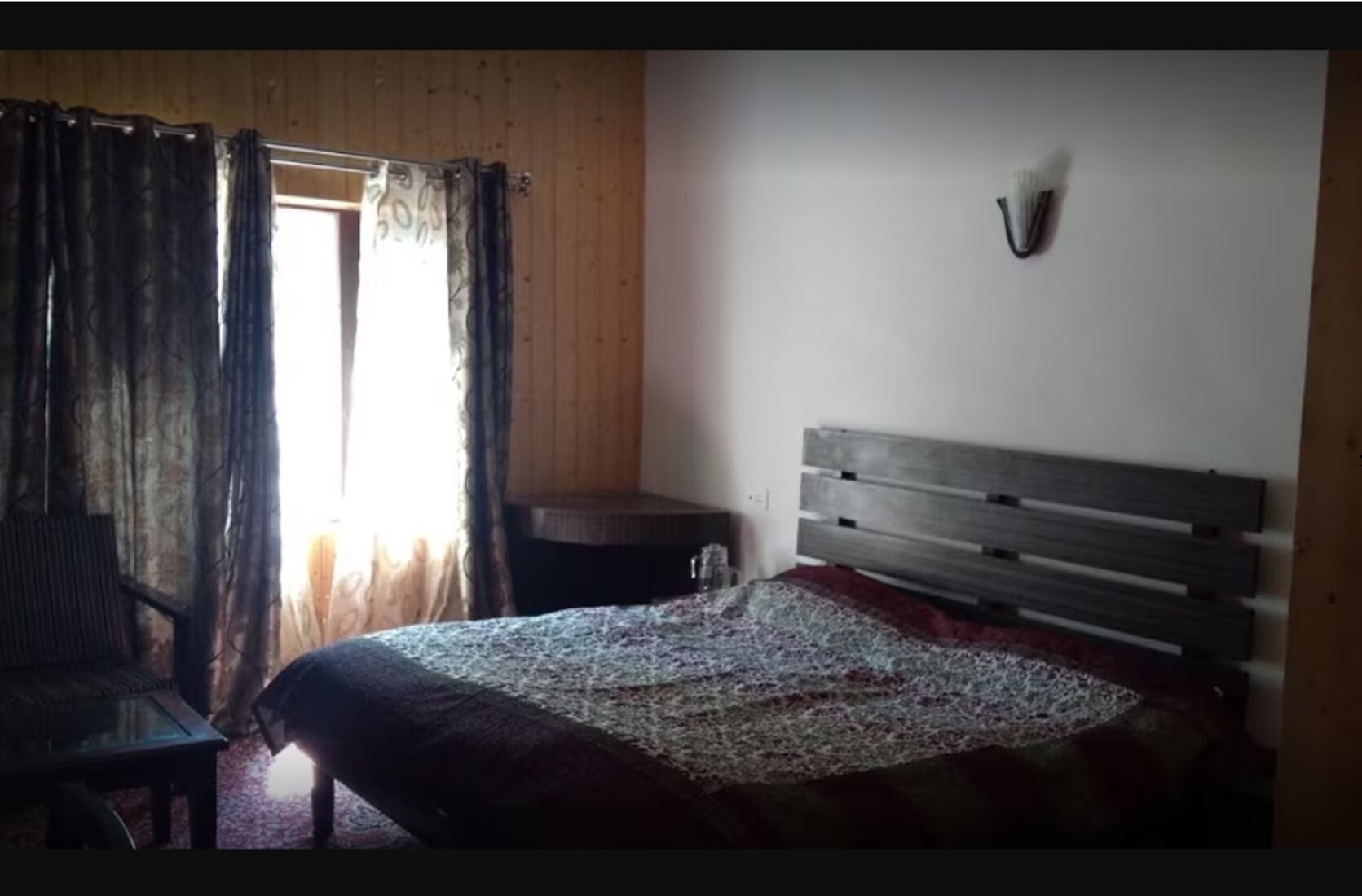 Tahbaan Guest House - Tap to explore photos