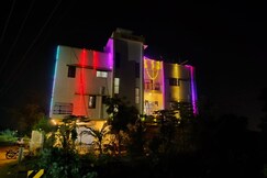 Ghodake Sir Niwas, Shirdi