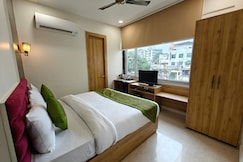 Hotel Utsav Grand, Varanasi