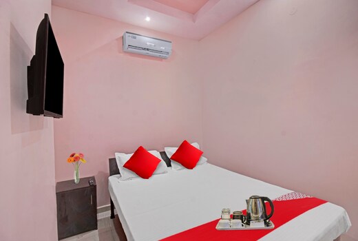 Hotel O R K Guest House