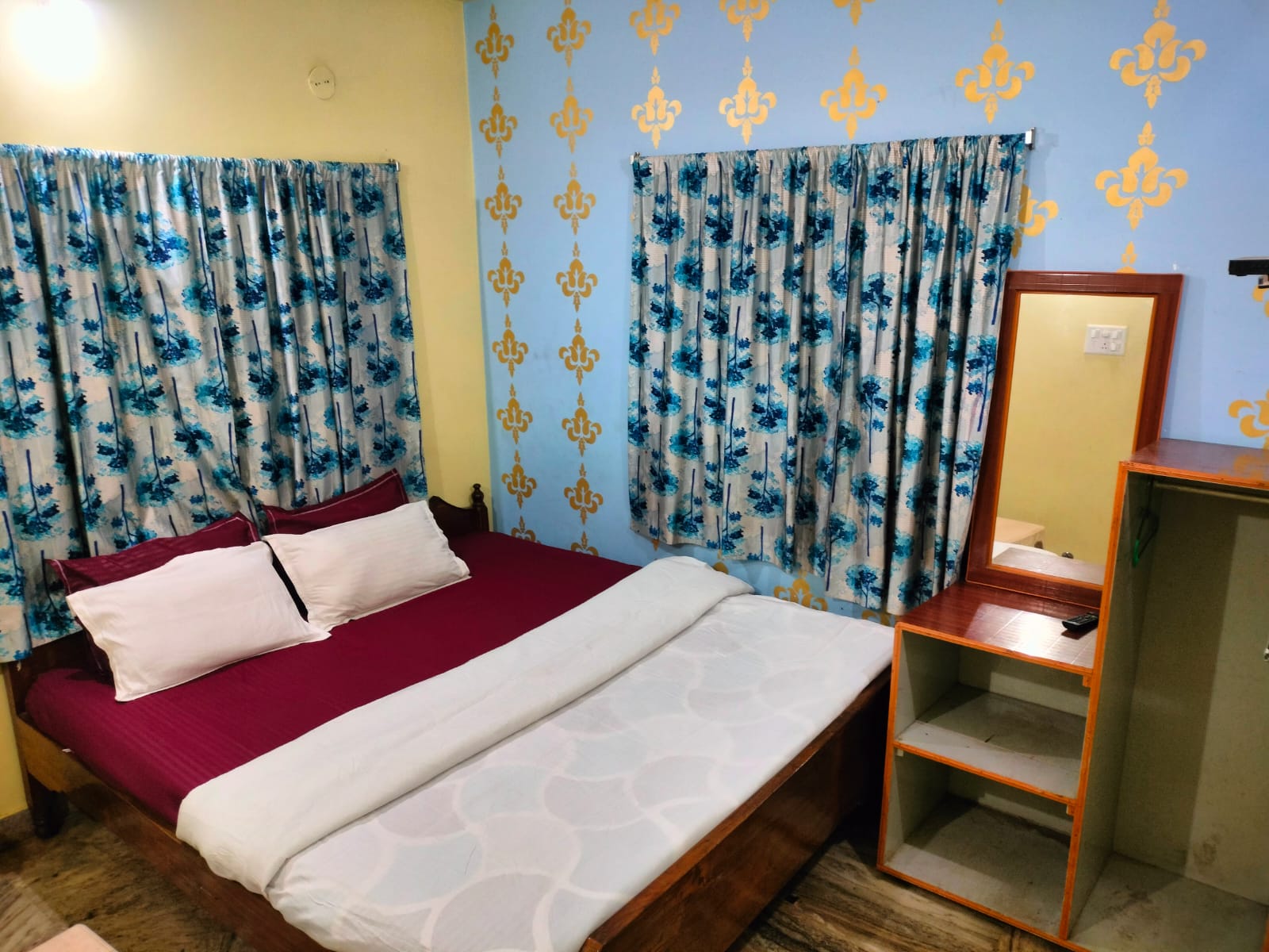 WEL HOTEL, 50mtr From Sea Beach - Tap to explore photos