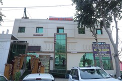 GREENLAND HOTEL AND RESORTS, Samrala