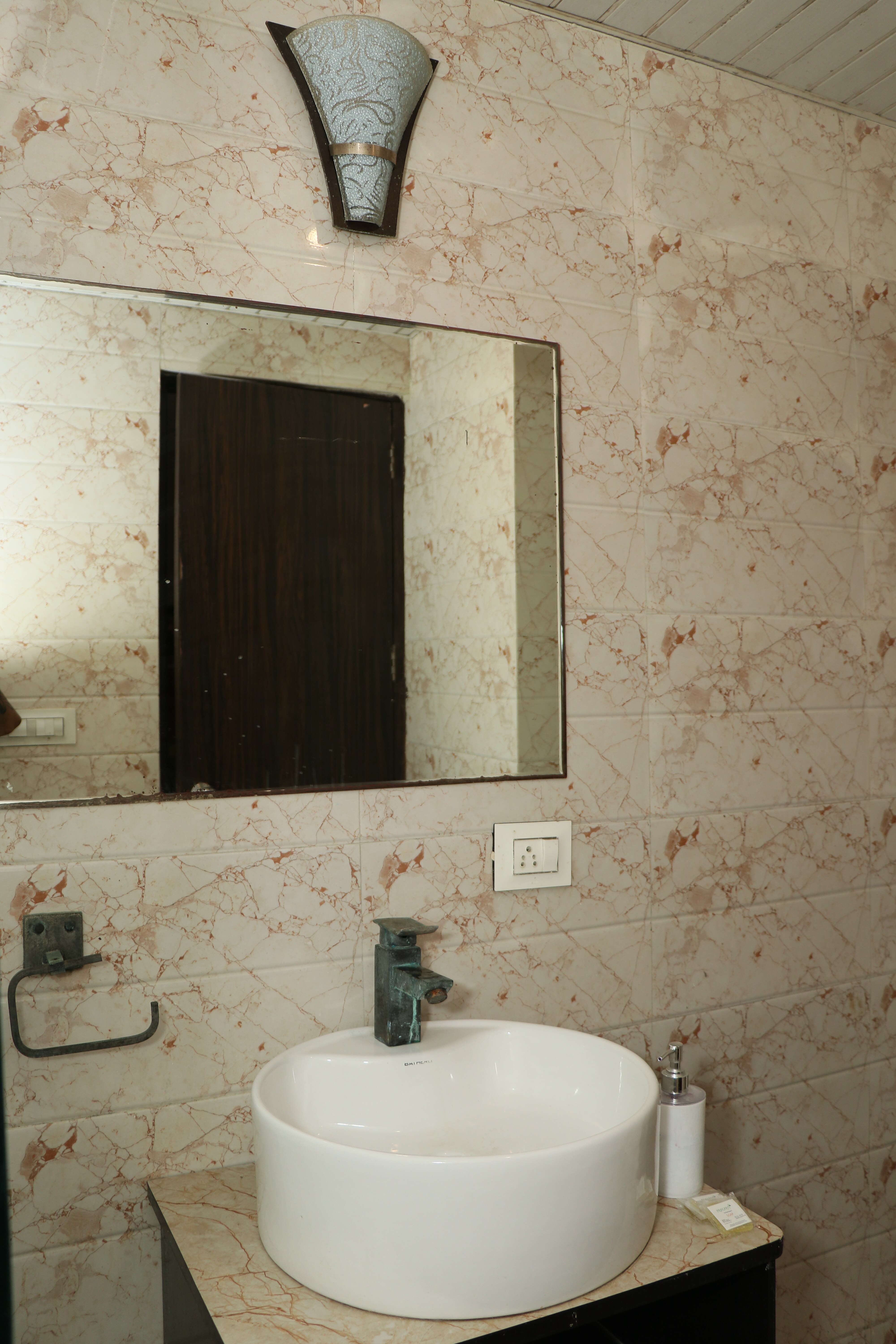 Peaceful Rental Apartment Management Services - Tap to explore photos