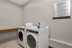Hampton Inn by Hilton Cornwall, Lanark