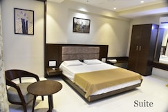 Hotel Rest Inn, Akluj