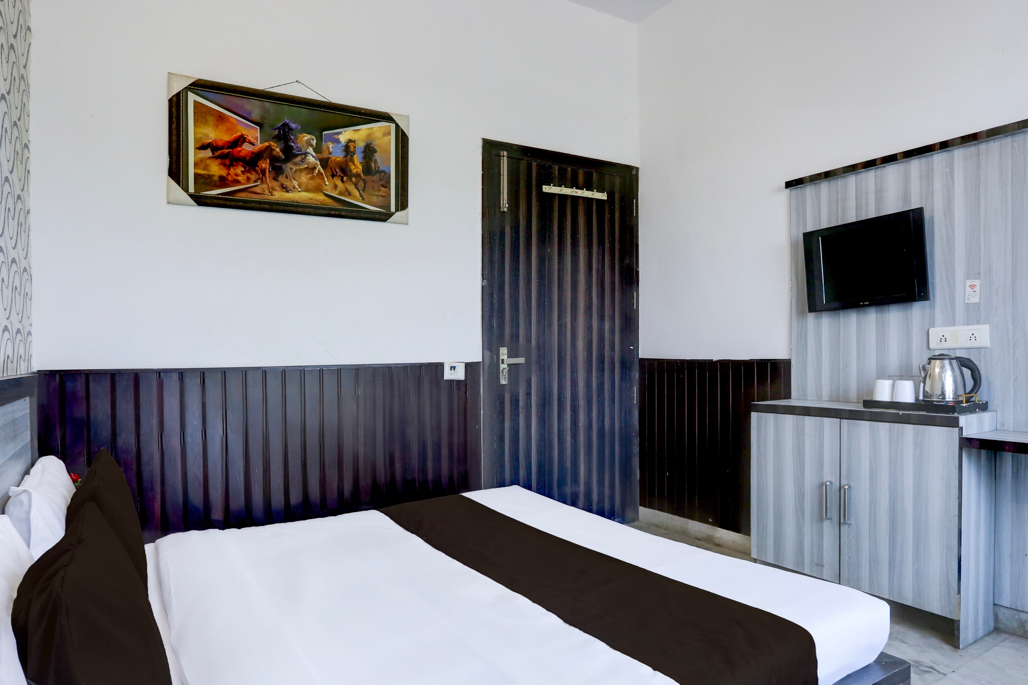 Hotel O Azad Nagar Hisar - Tap to explore photos