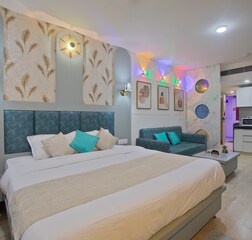 Aaj Lux Boutique Studio