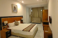 Hotel BB Grand Agra, Agra