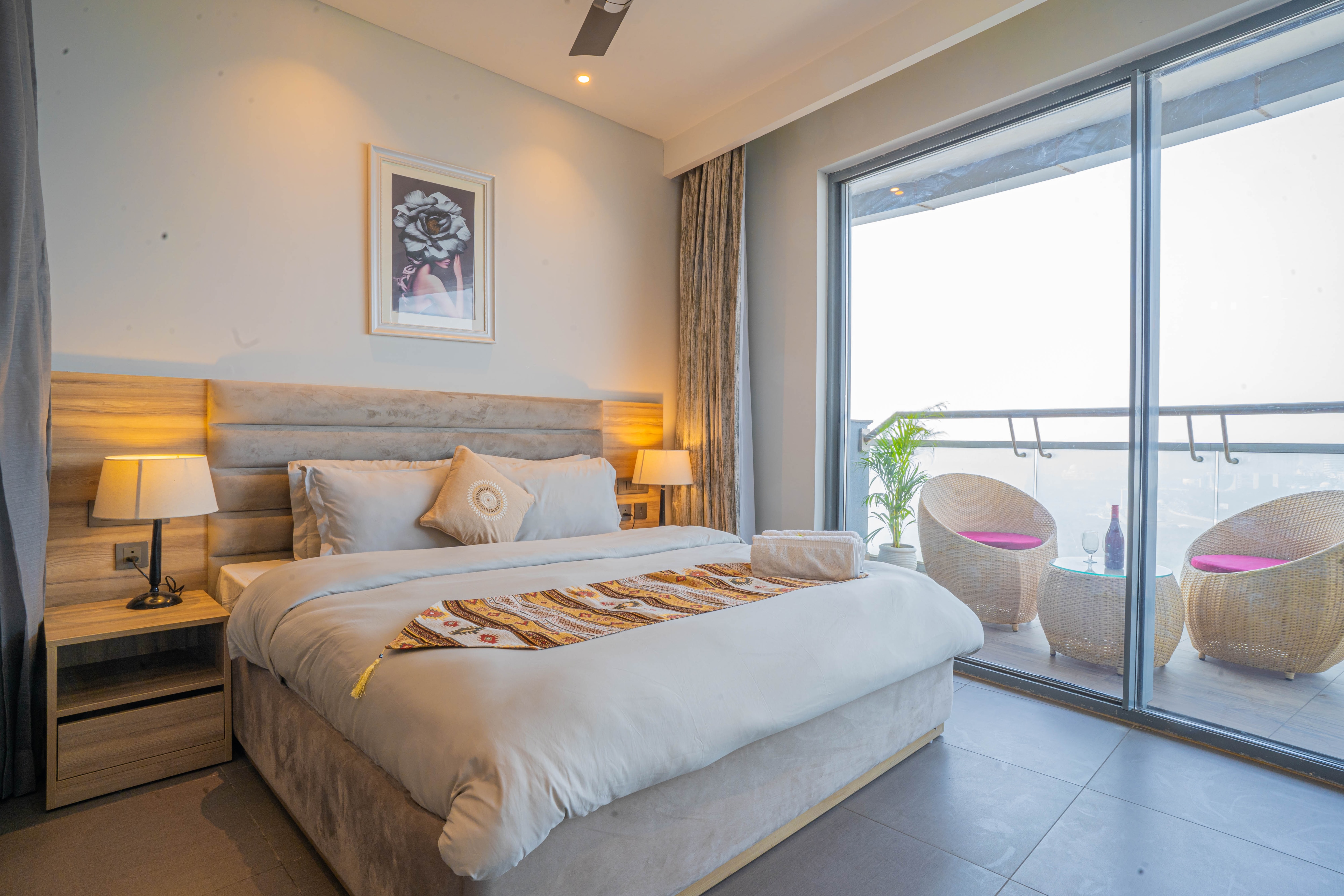 Hostie Asita Yamuna View Studio Apartments Noida - Tap to explore photos