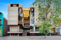 Collection O Isanpur BRTS Formerly Hotel Navjivan, Ahmedabad