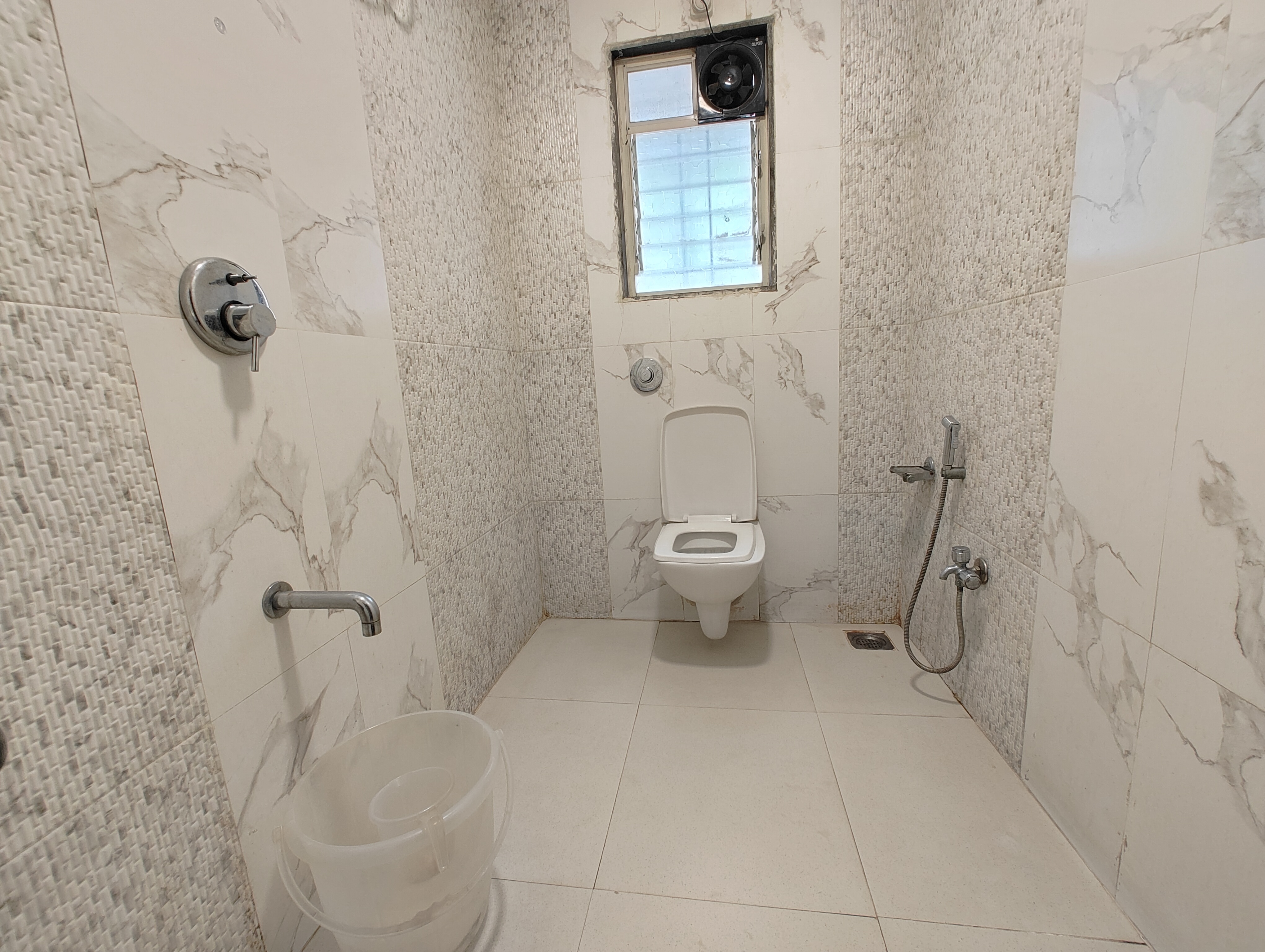 Hotel Sai Inn Executive - Tap to explore photos