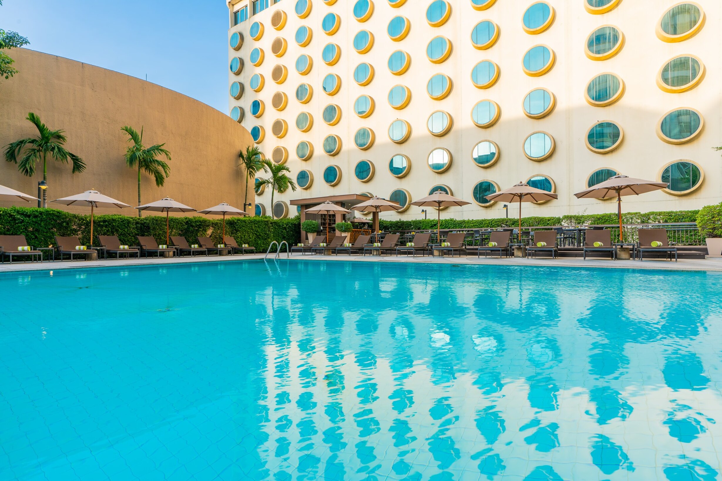 Holiday Inn Bangkok Silom Bangkok Hotel Price Address Reviews