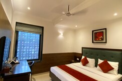 Status Business Hotel The Mall, Kanpur
