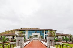 Shathayu Ayurveda Yoga Retreat, Bangalore